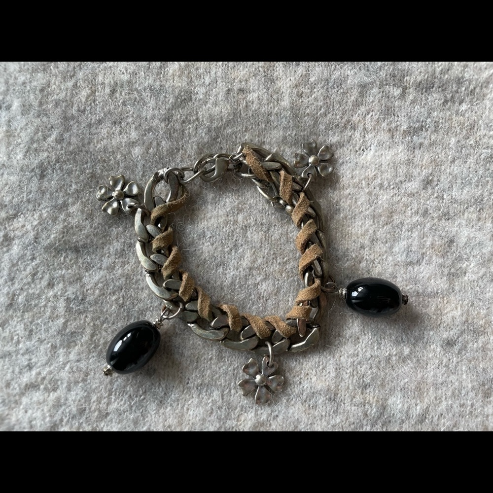 Vintage Bracelet / Leather & Silver